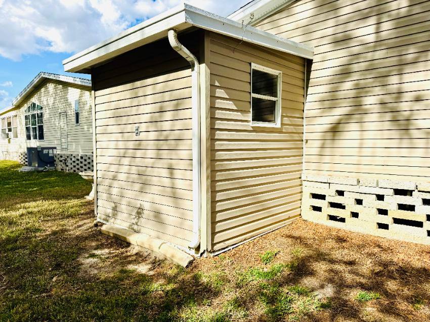 169 Lake Michigan Drive a Mulberry, FL Mobile or Manufactured Home for Sale